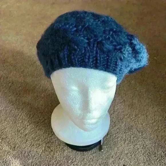 New Charlotte Hand Knit Hat winter navy - Picture 2 of 3